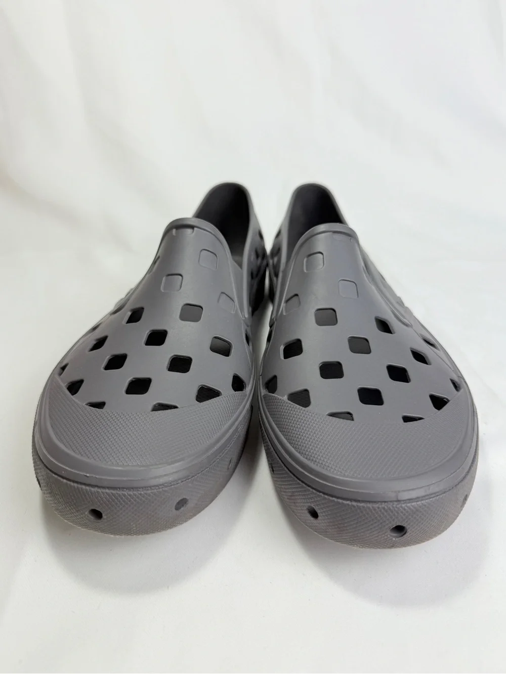 Vans Slip-On TRK Charcoal Grey Men’s Water Shoes Size 11